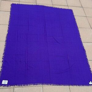 Vintage Gucci Purple 100% Wool Made in Italy Shawl Wrap Scarf 57" x 73"